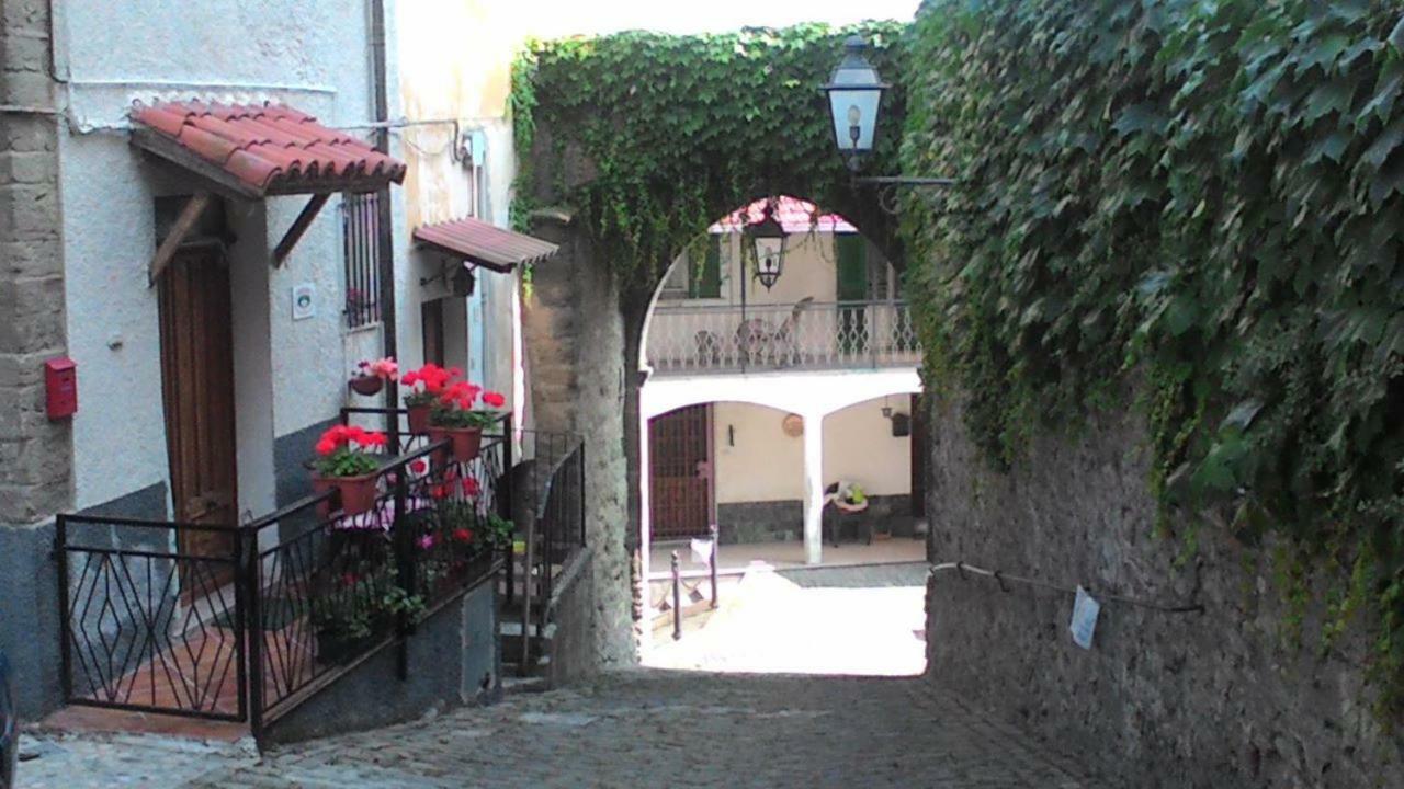 Ca Da Nonna Bed & Breakfast Pareto Luaran gambar